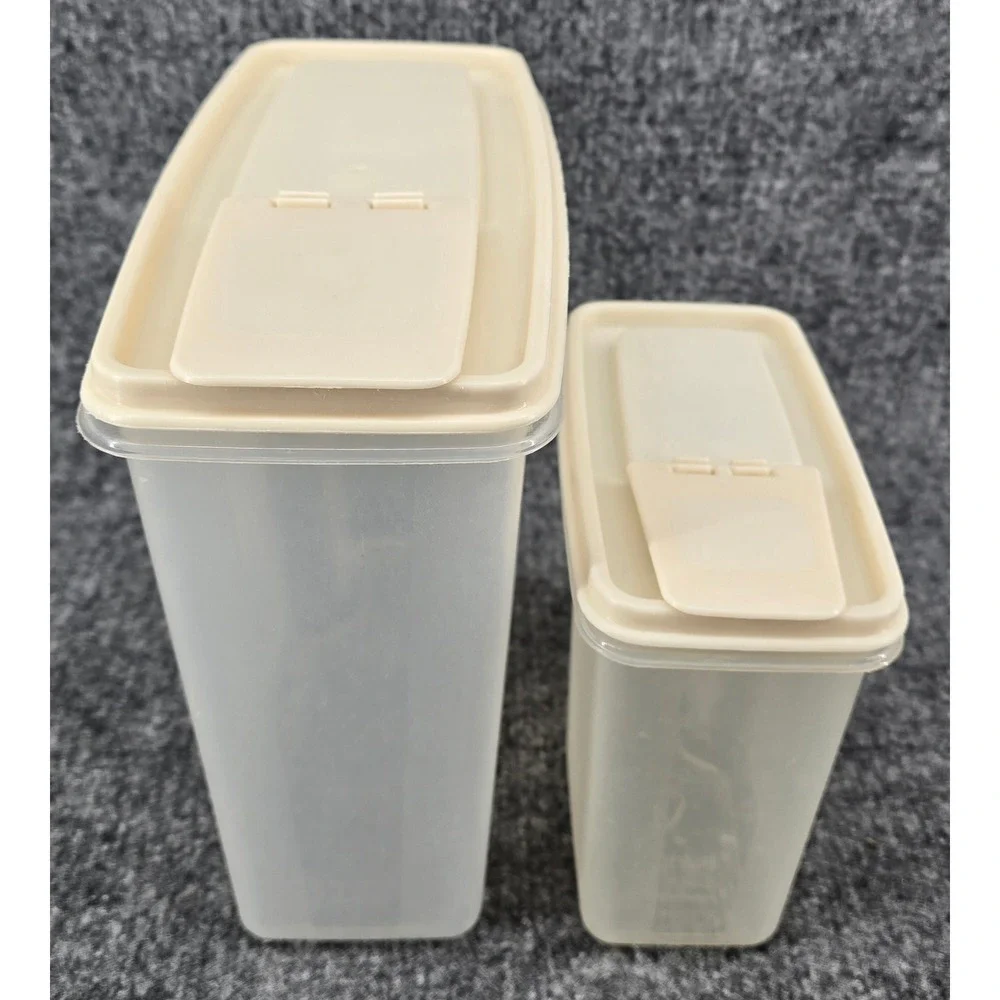2 Rubbermaid Servin Savers Kitchen Containers Set Vintage Flip Top 13c 4c Almond